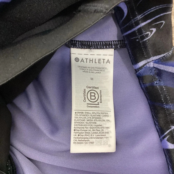 Athleta Exhilarate Velvet Crop A C Size Medium - Picture 8 of 9